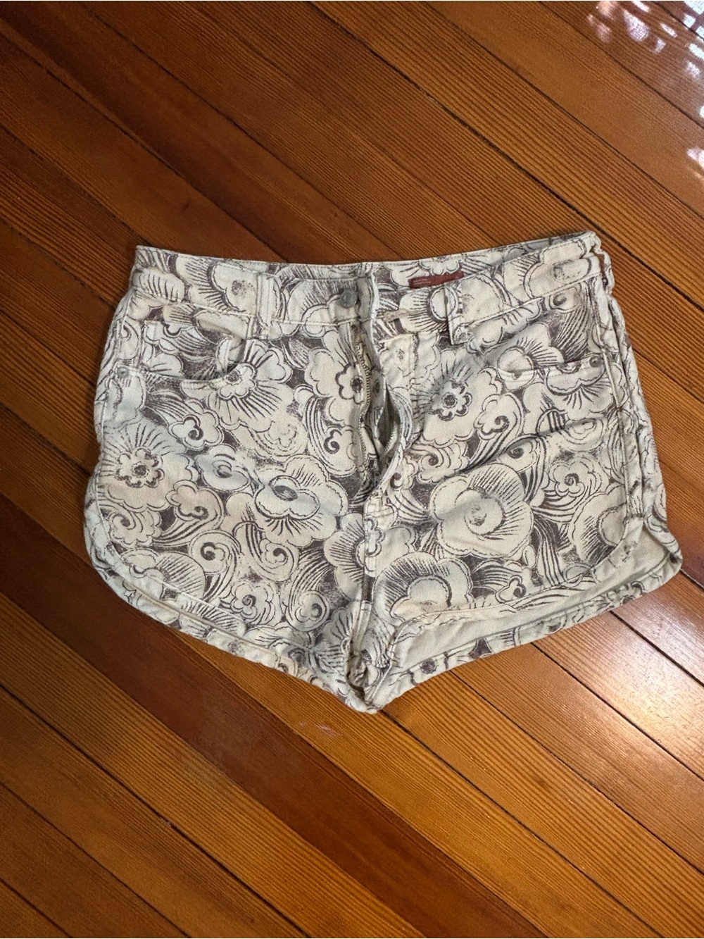 Anthropologie Pilcro Patterned Jean Shorts — Cream/Light Gray
